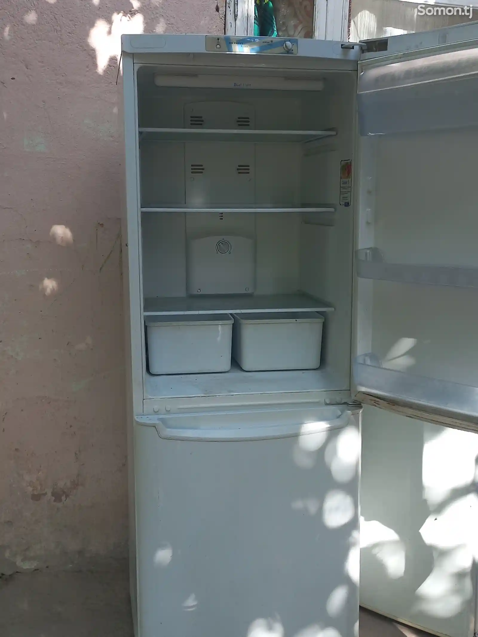 Холодильник InDeSlT-3