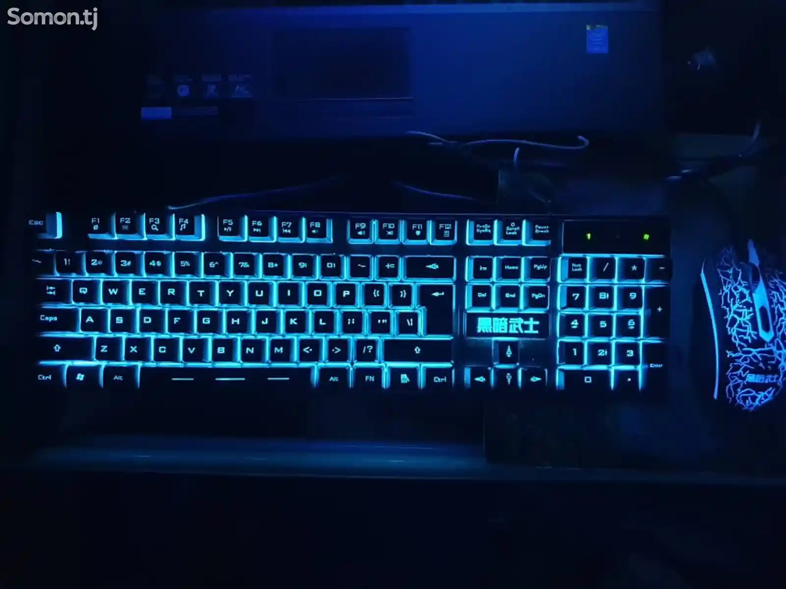 Полу механическая клавиатура с подсветкой-4