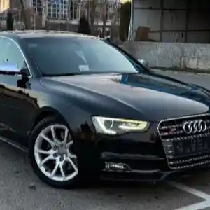 Audi S5, 2013