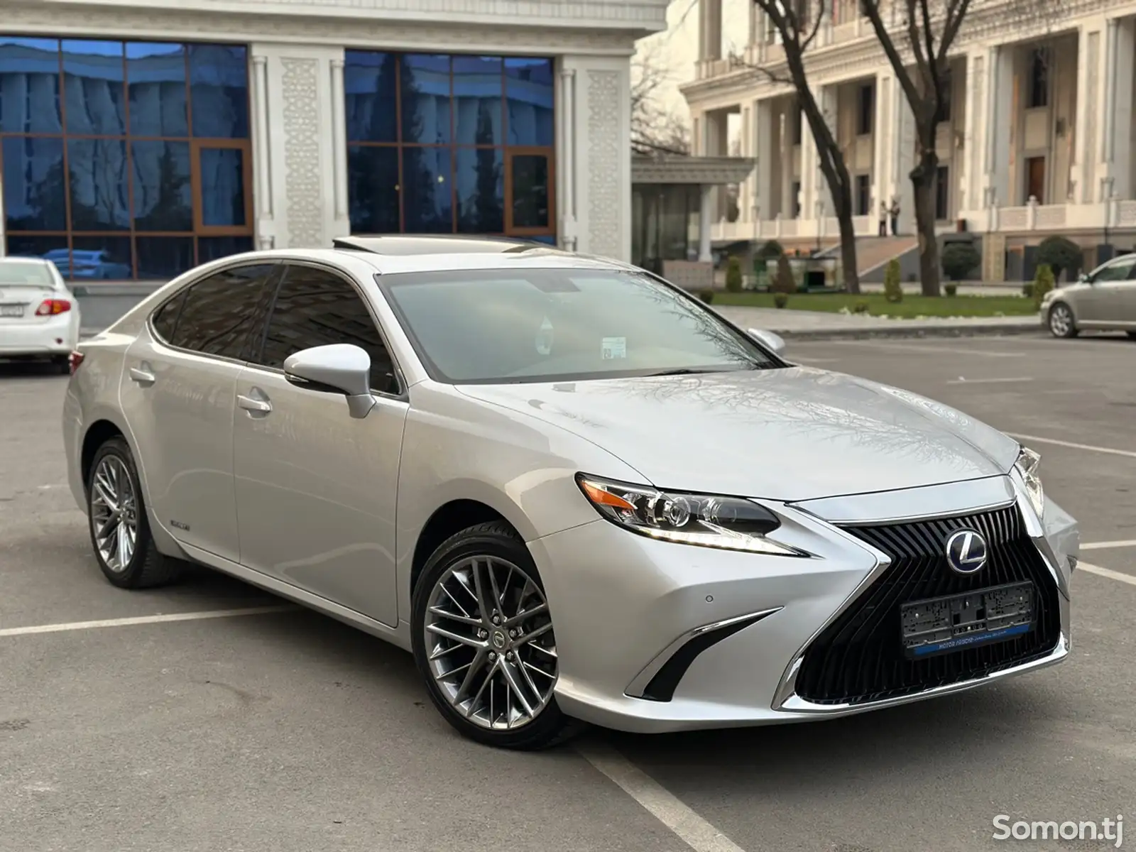 Lexus ES series, 2013-1