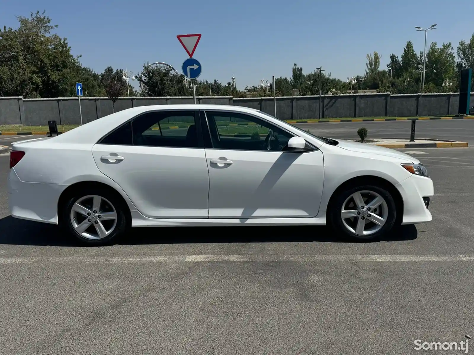 Toyota Camry, 2012-4