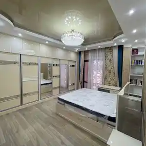 3-комн. квартира, 14 этаж, 120м², Путовский