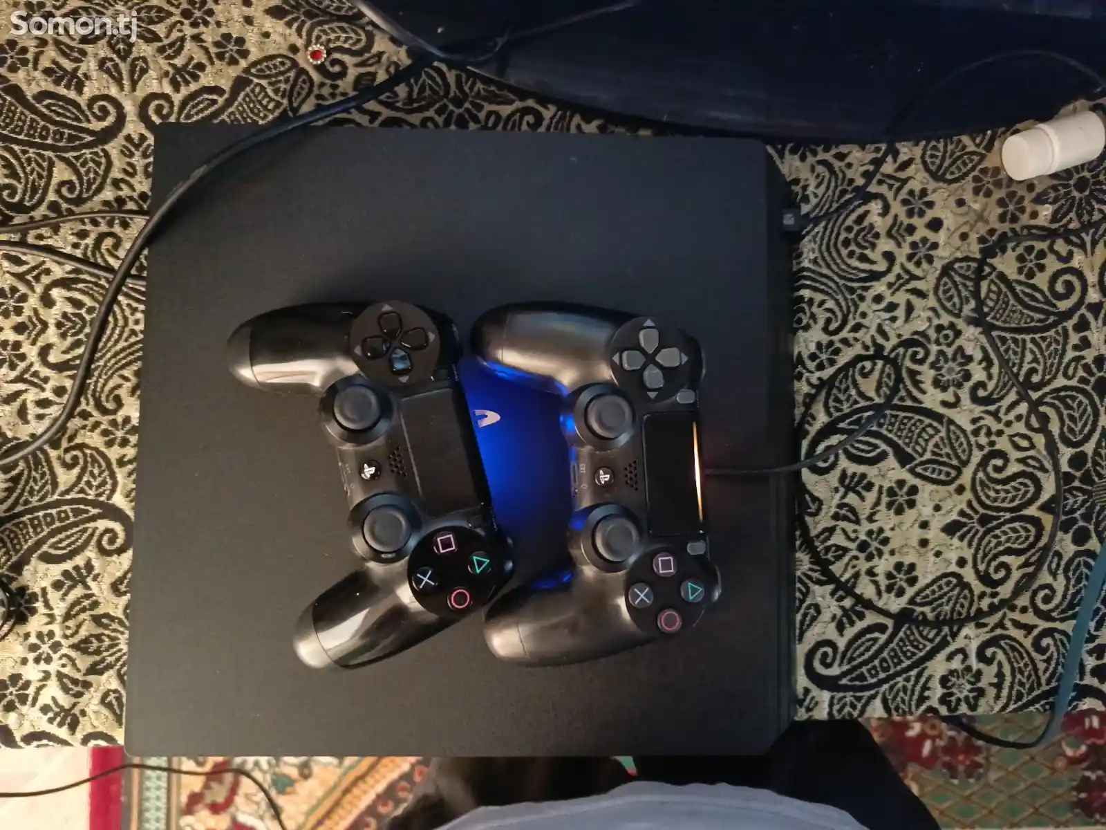 Игровая приставка PlayStation 4 Pro-2