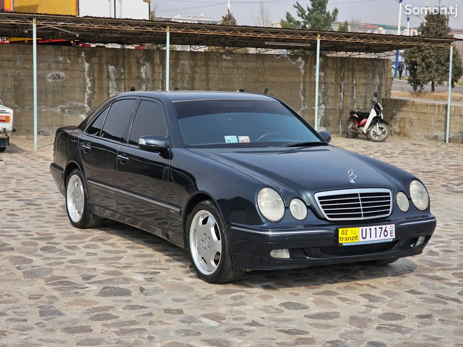 Mercedes-Benz E class, 2000-1