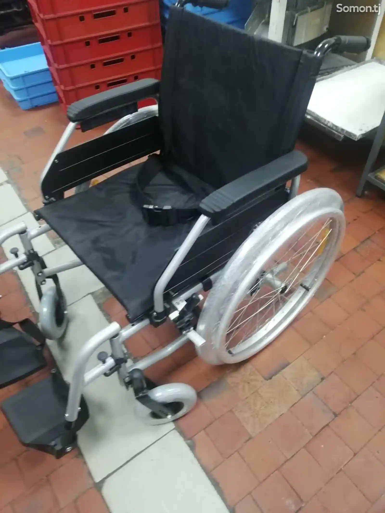 Инвалидная коляска-16