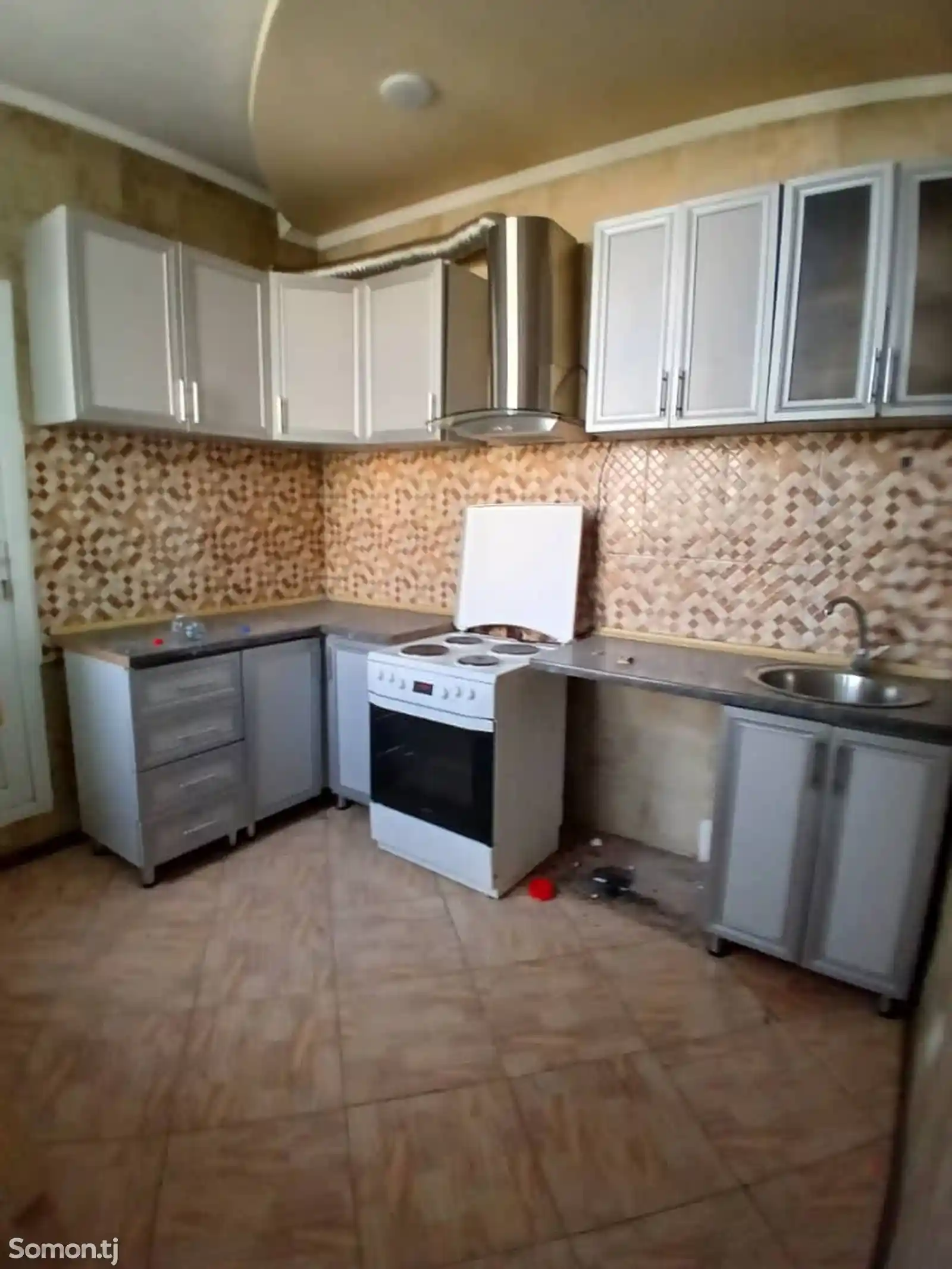 3-комн. квартира, 5 этаж, 83м², Сино-9