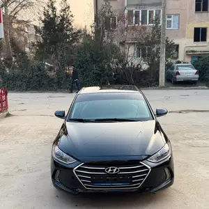 Hyundai Elantra, 2018