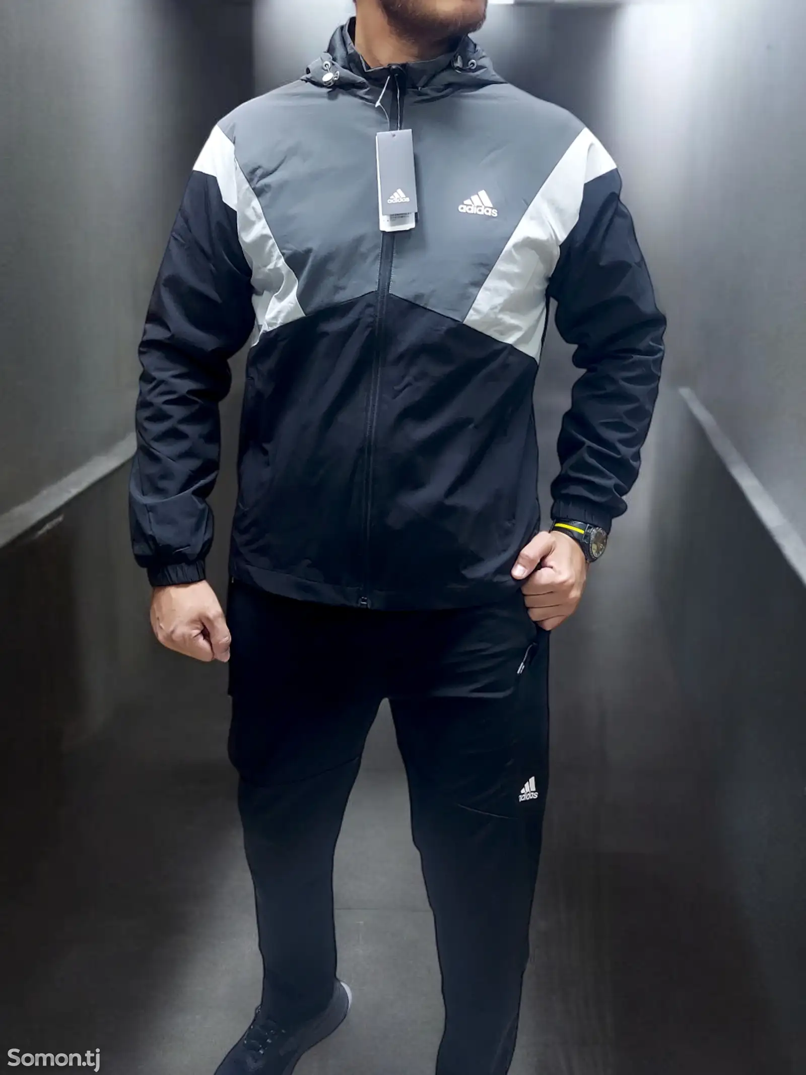 Спортивный костюм Adidas-1