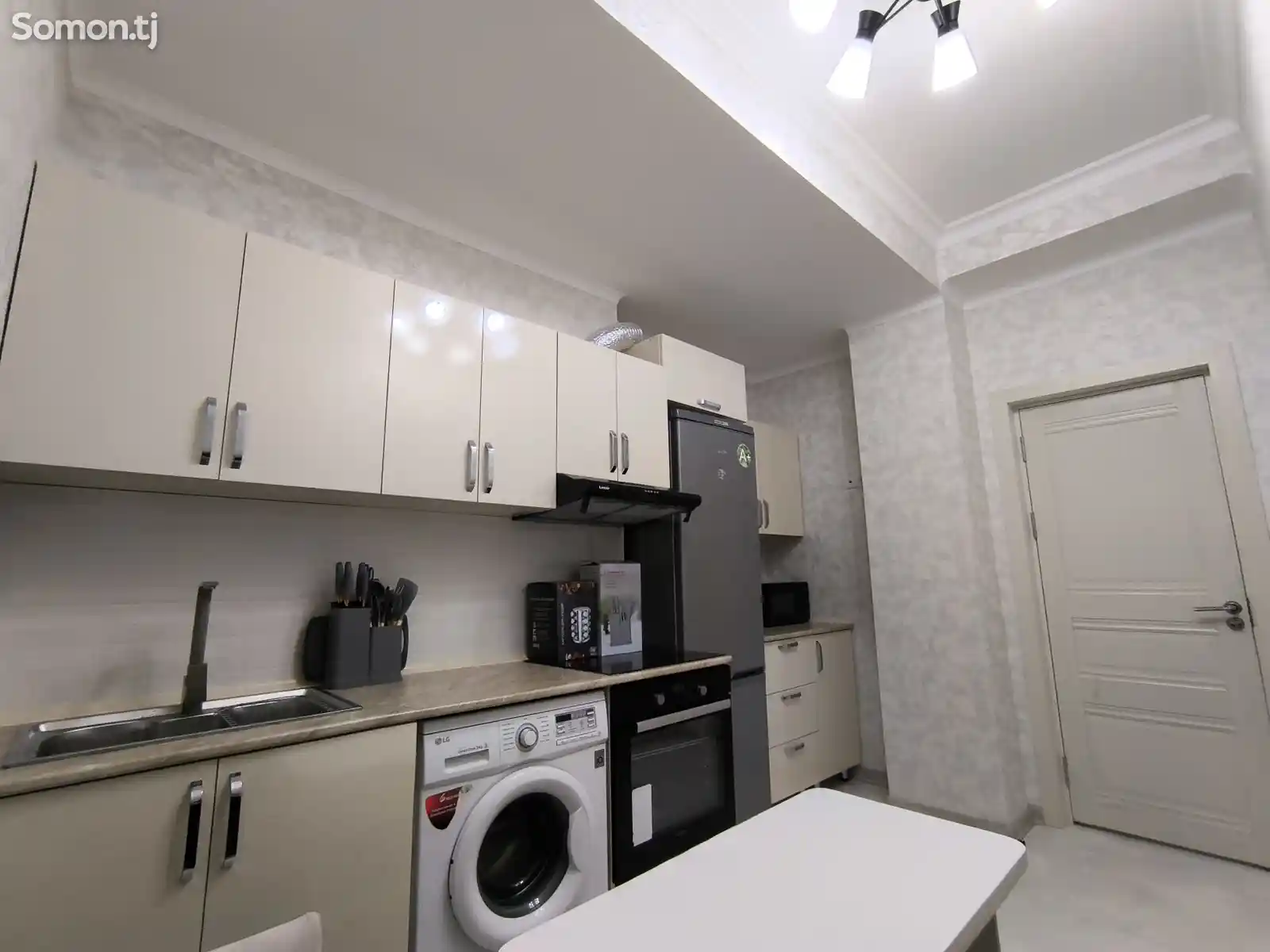 2-комн. квартира, 7 этаж, 60м², Сино-6