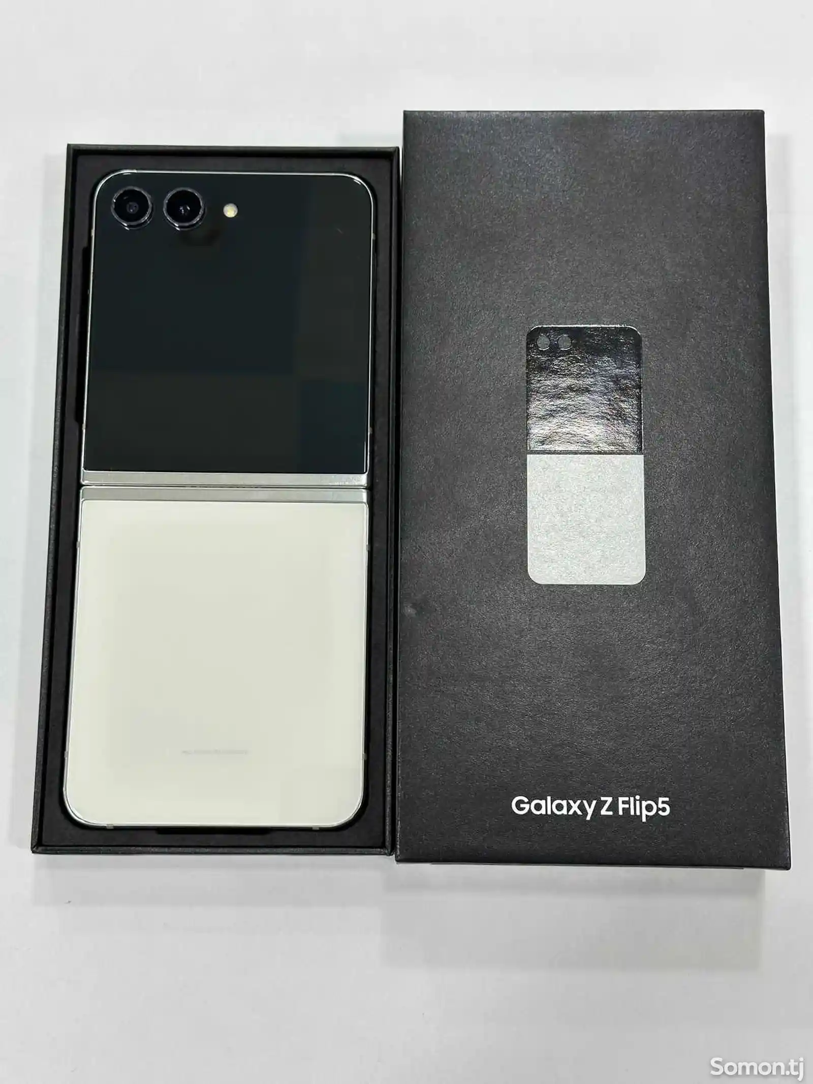 Samsung Galaxy Z Flip 5 256gb Cream-9