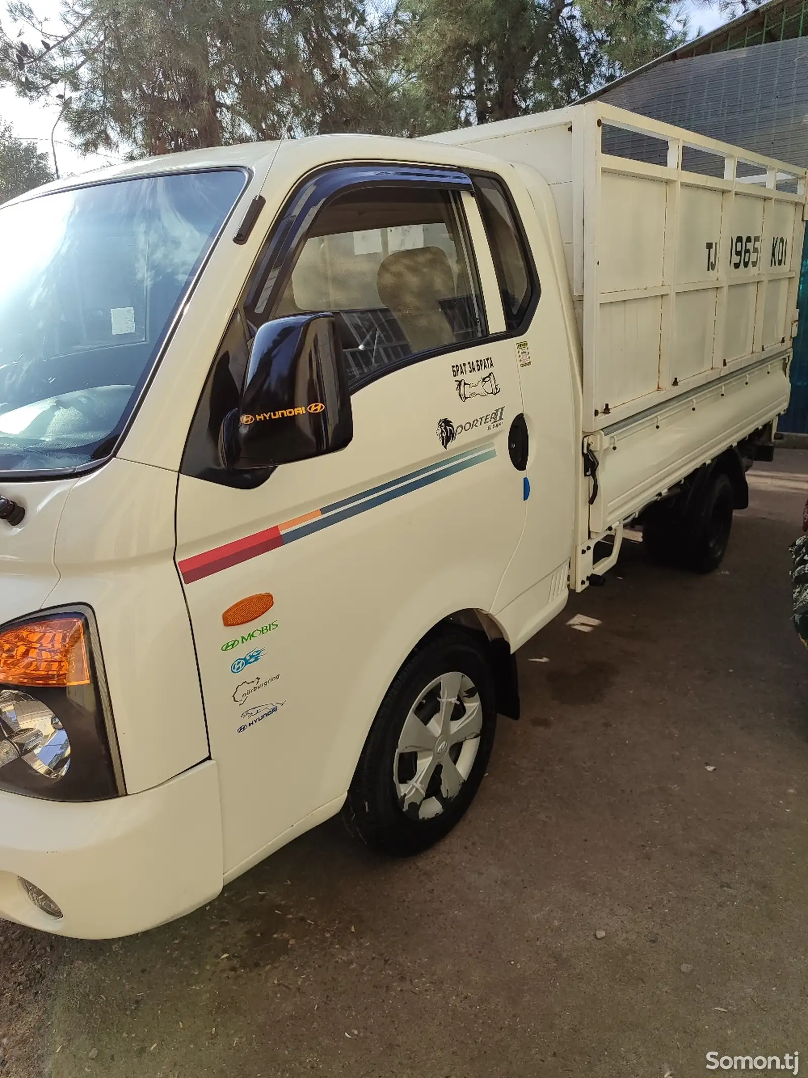 Бортовой автомобиль Hyundai Porter 2, 2011-1