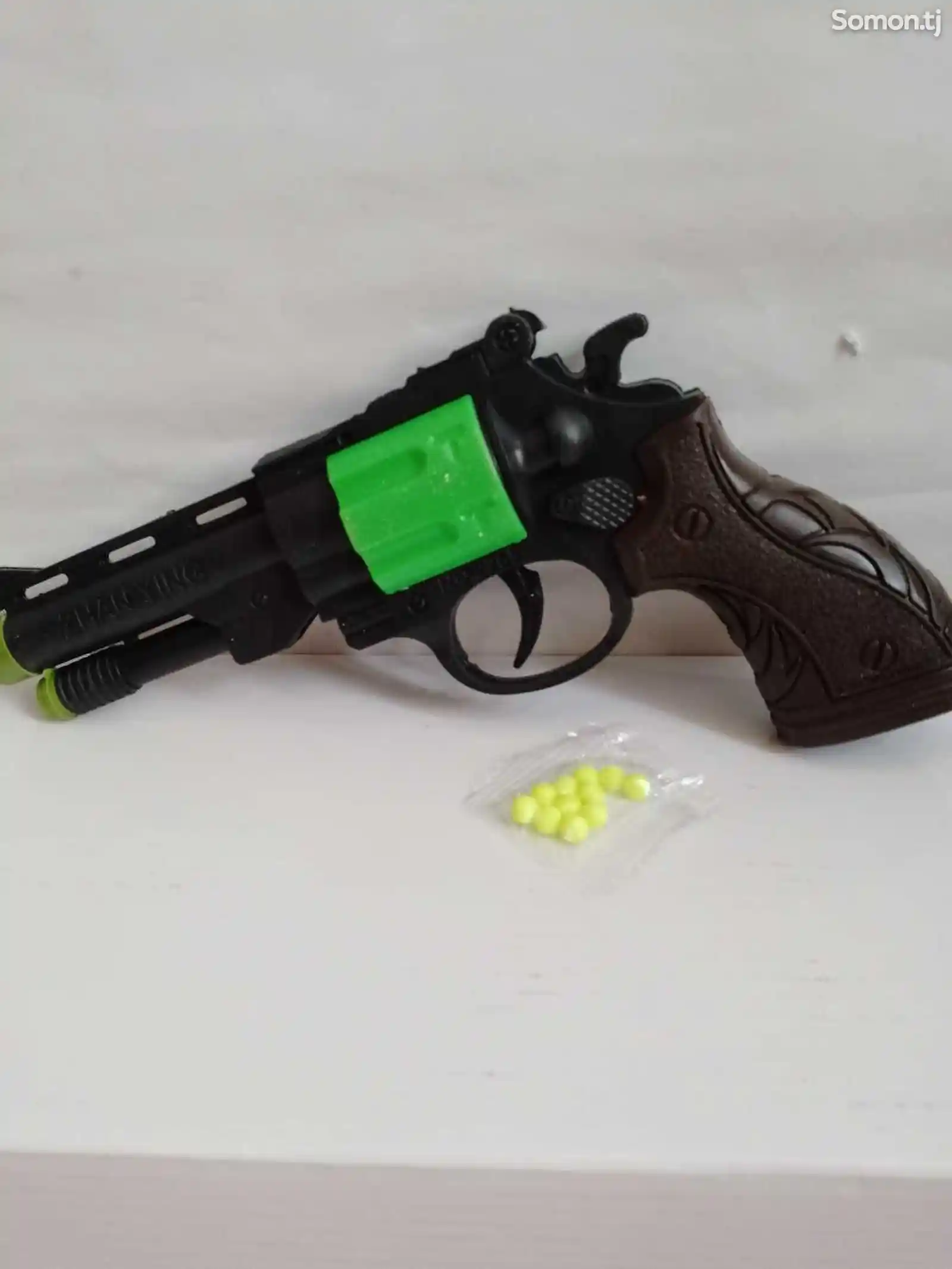 Пистолет игрушечный ливалвер-1