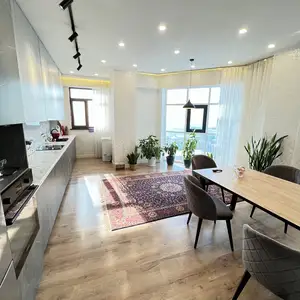 3-комн. квартира, 10 этаж, 131 м², Шохмансур