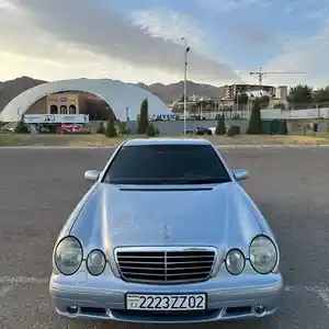 Mercedes-Benz E class, 2001