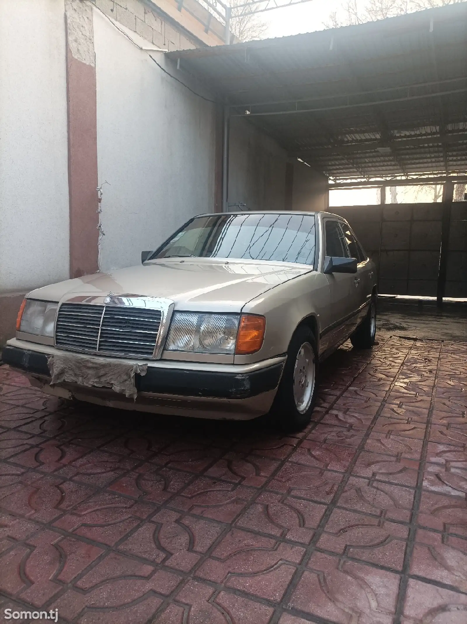 Mercedes-Benz W124, 1987-1