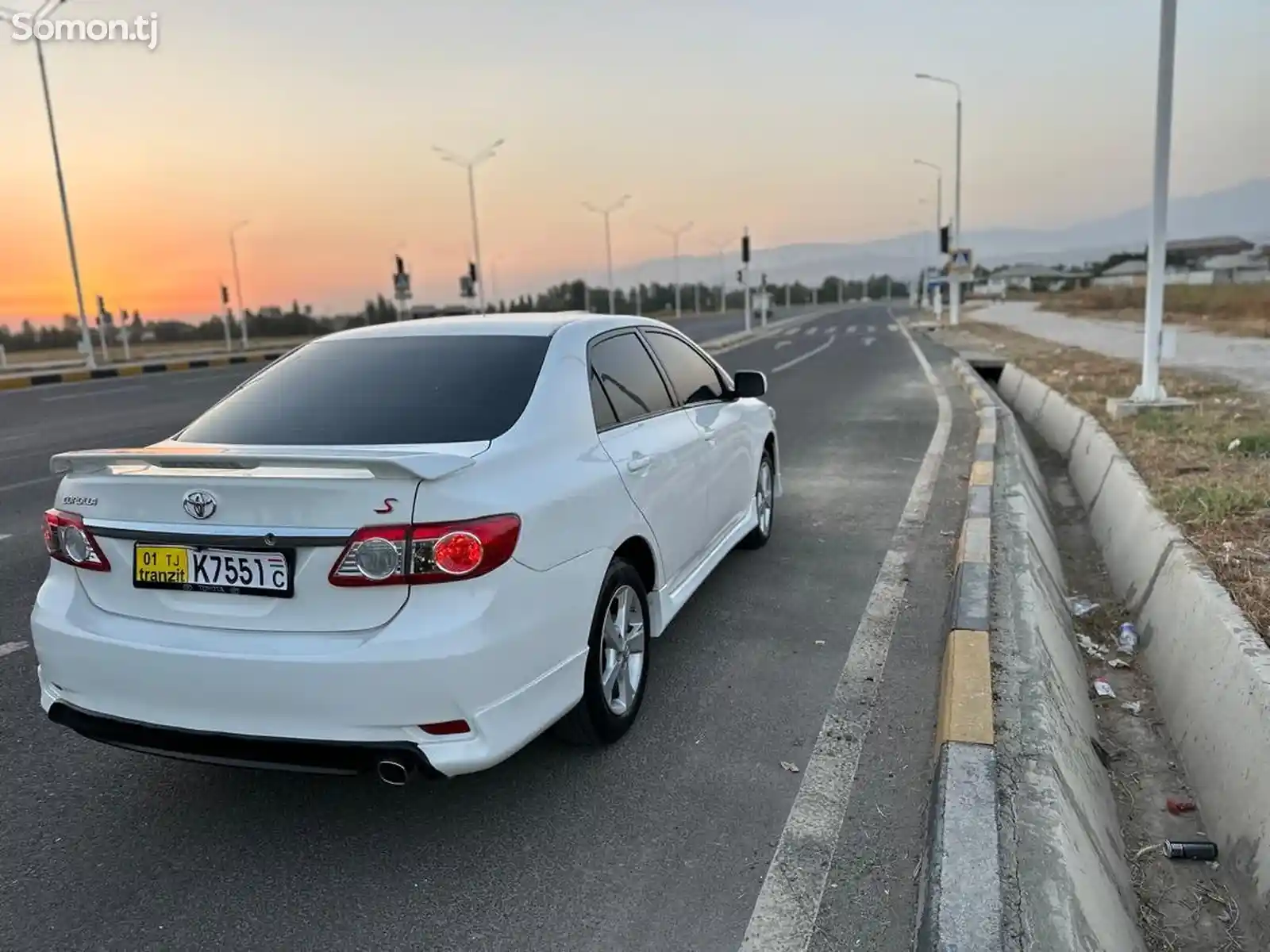 Toyota Corolla, 2013-8