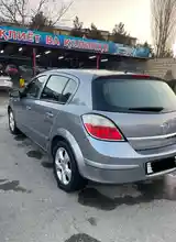 Opel Astra H, 2004-2