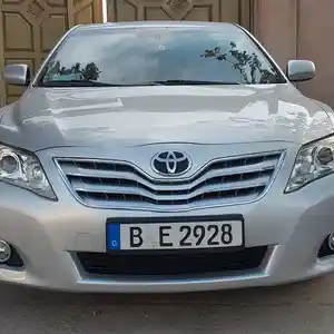 Toyota Camry, 2011