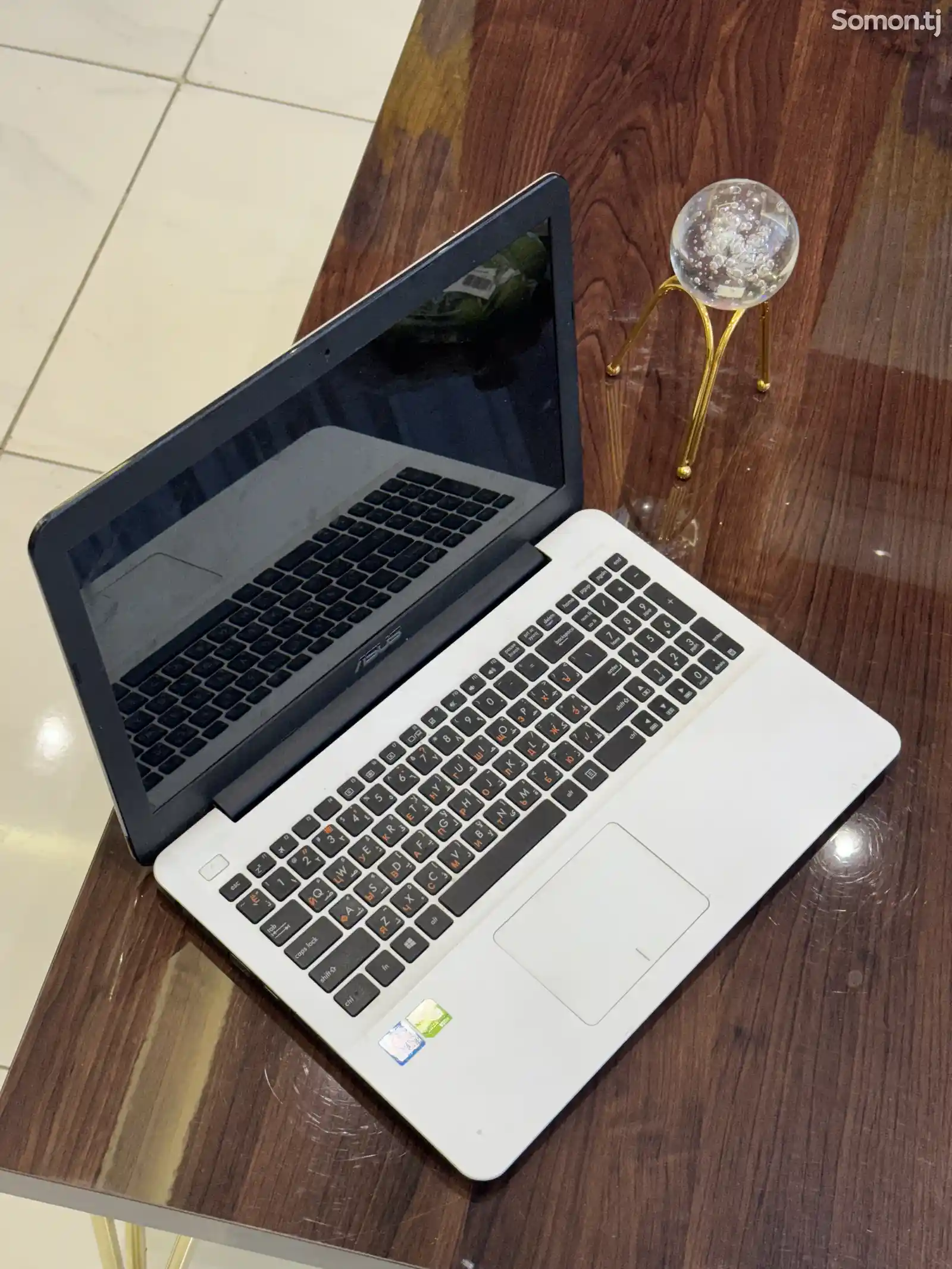 Ноутбук Asus X555UJ-3