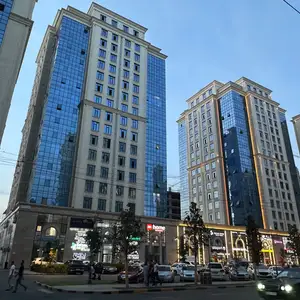 3-комн. квартира, 15 этаж, 80 м², Куч. Айни, Скорая Помощь