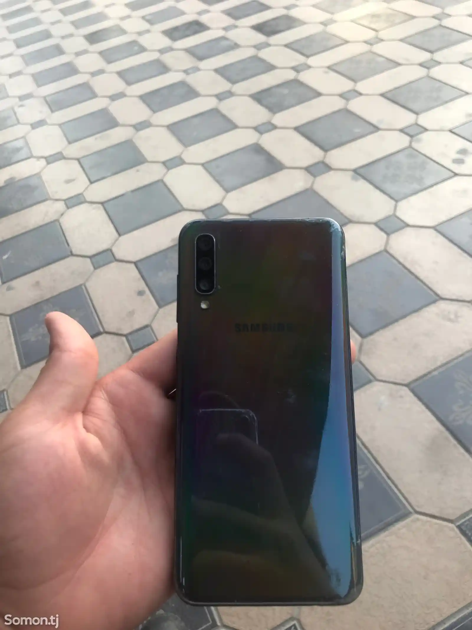 Samsung Galaxy A50-1