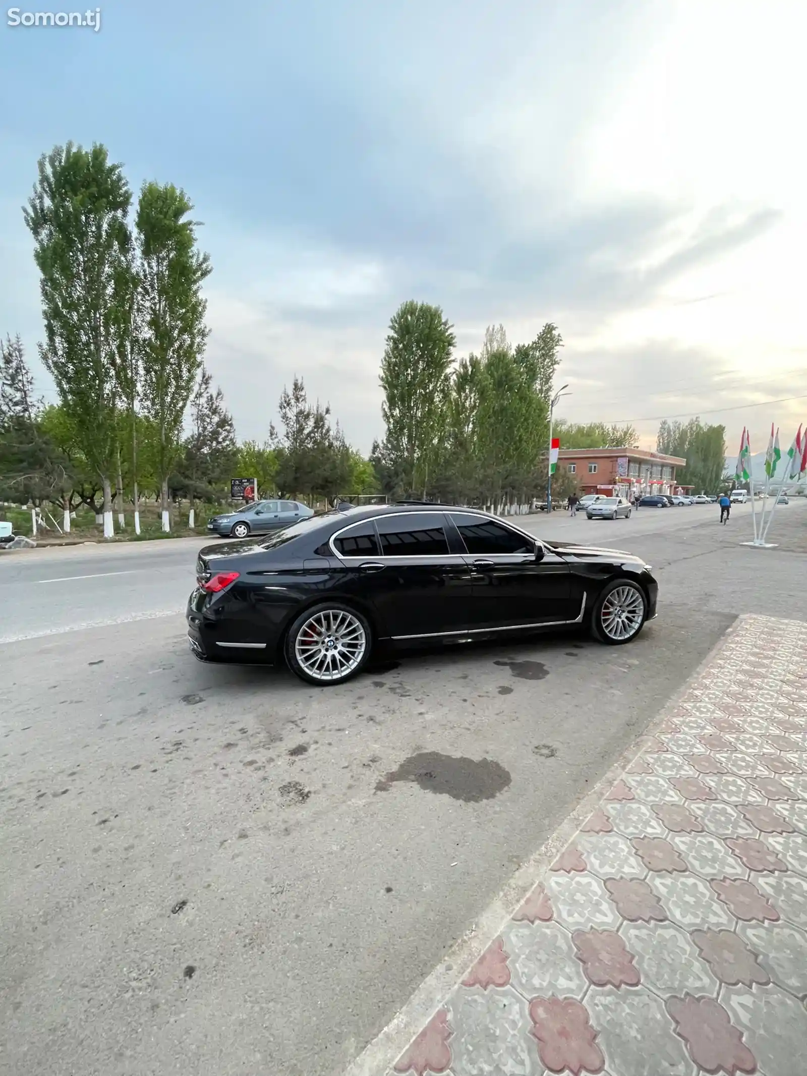 BMW 7 series, 2010-4