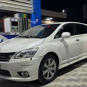 Toyota Mark X ZiO, 2009