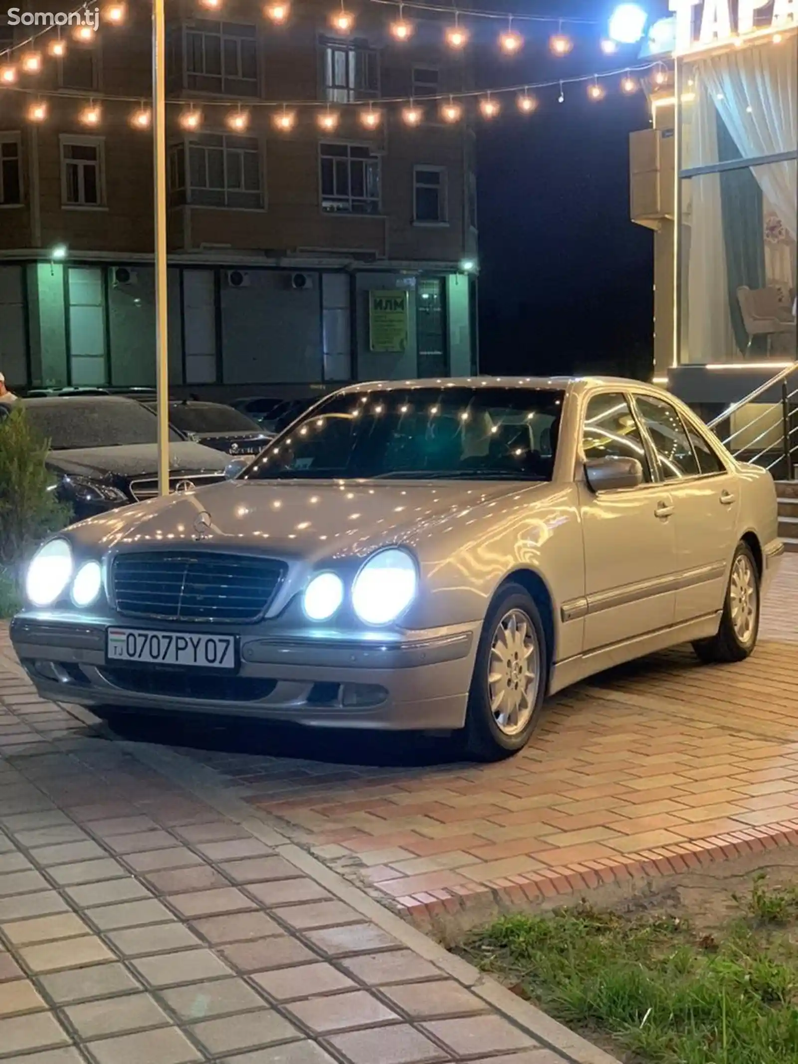 Mercedes-Benz E class, 2000-5