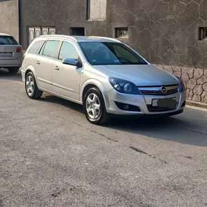 Opel Astra H, 2009