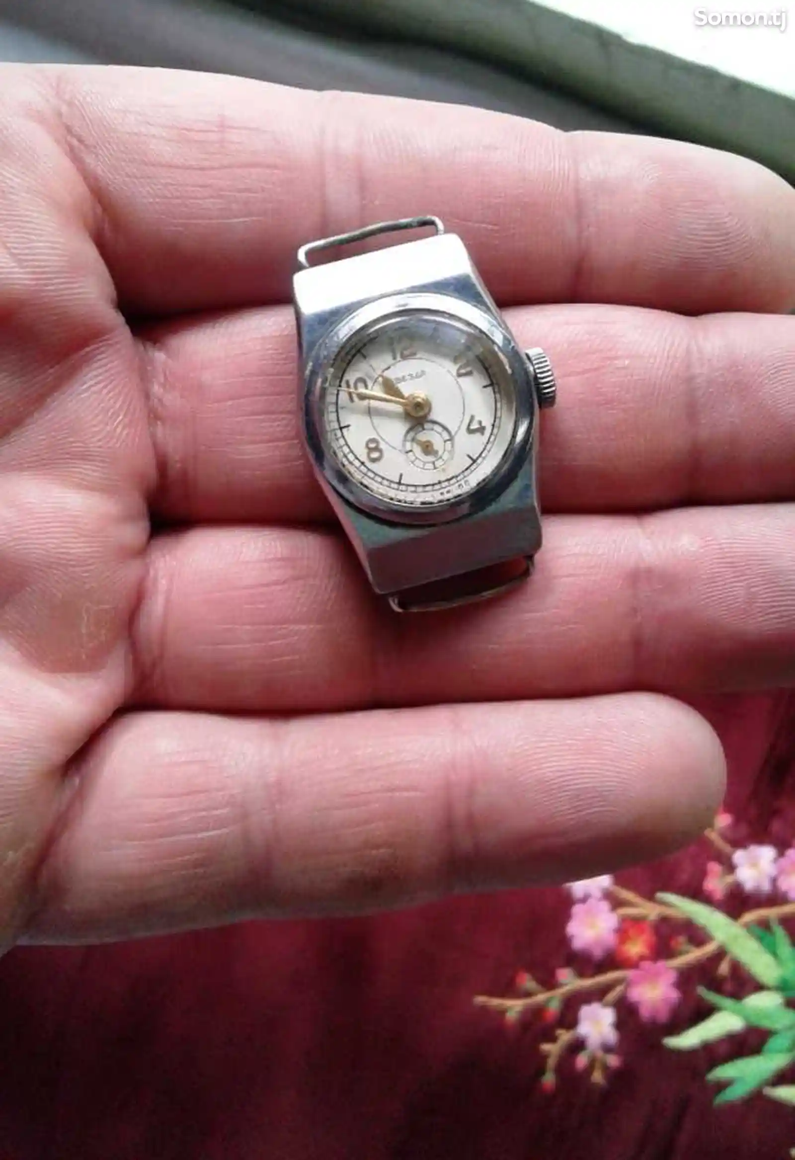 Часы наручные СССР-2
