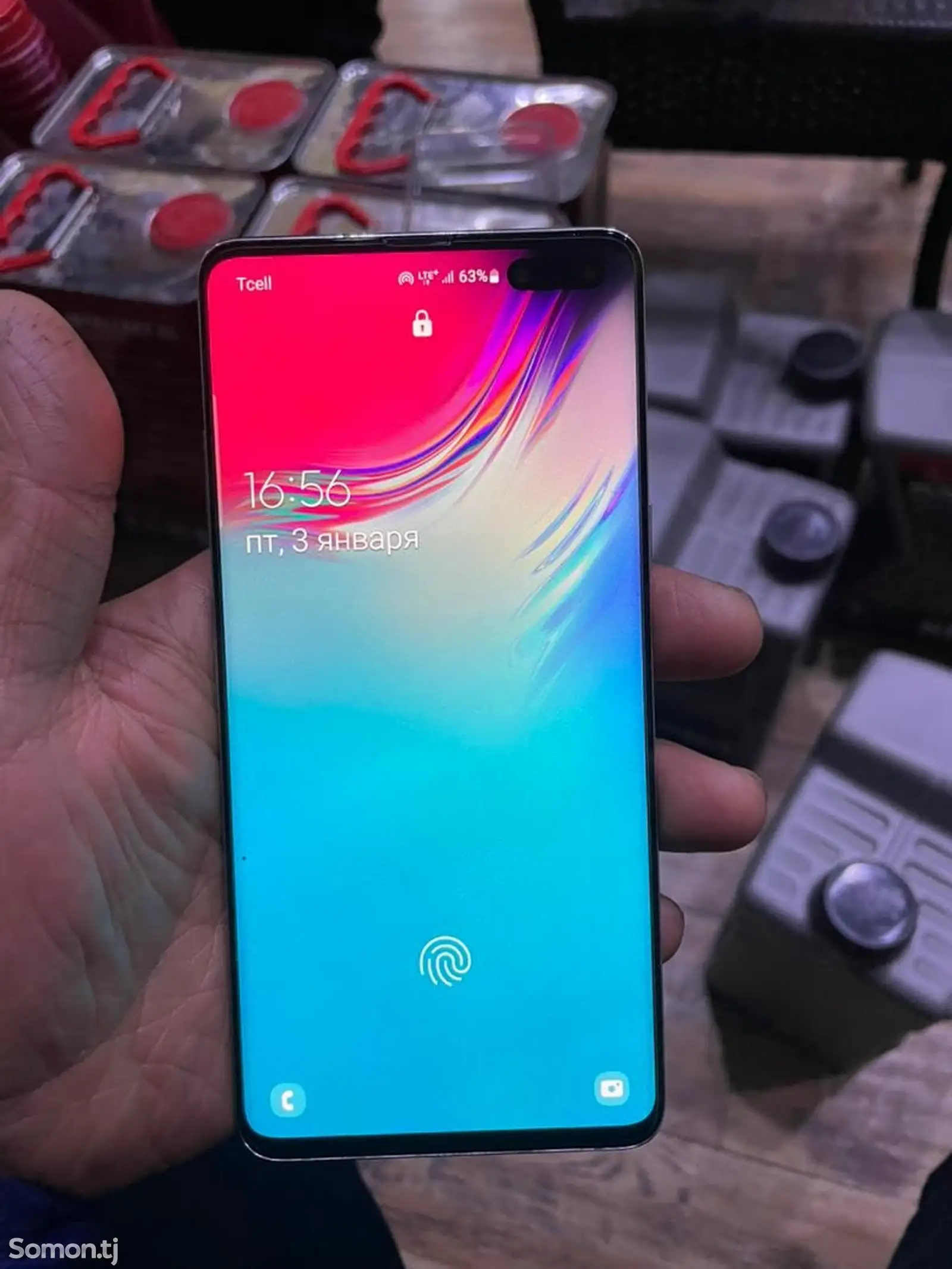 Samsung Galaxy S10E-1