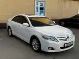 Toyota Camry, 2010-3