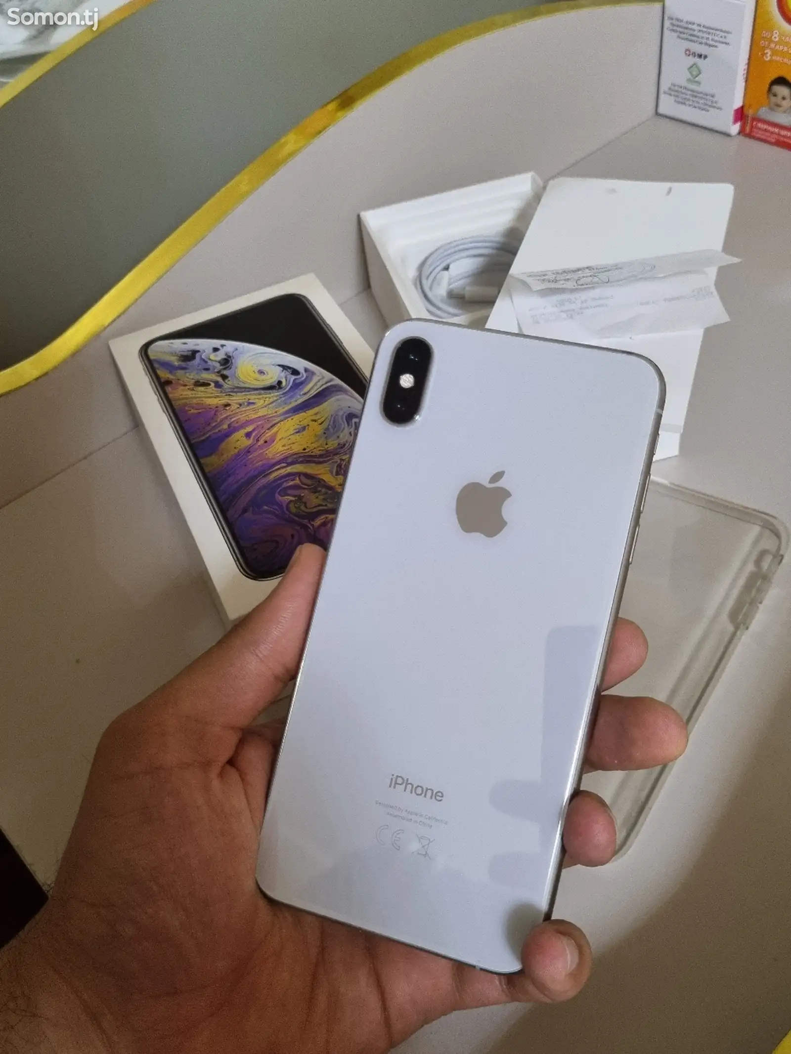 Apple iPhone Xs Max, 64 gb, Silver-1