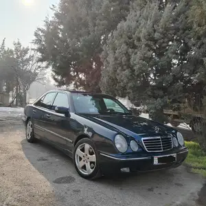 Mercedes-Benz E class, 2000