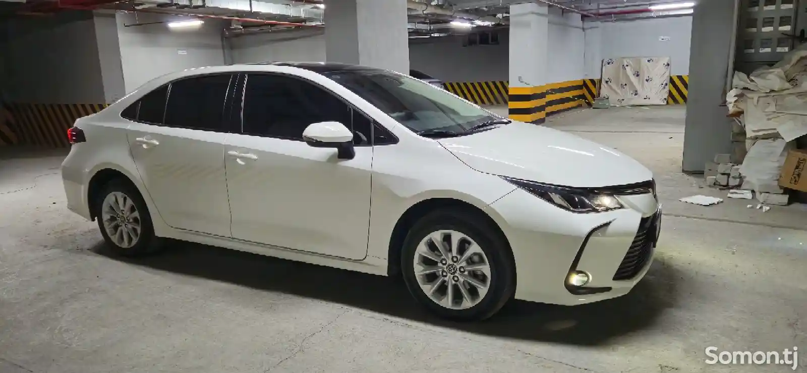 Toyota Corolla, 2023-8