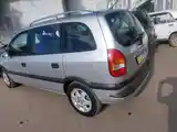 Opel Zafira, 2000-2