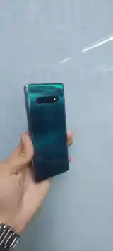 Samsung Galaxy S10+-4