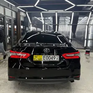 Toyota Camry, 2018