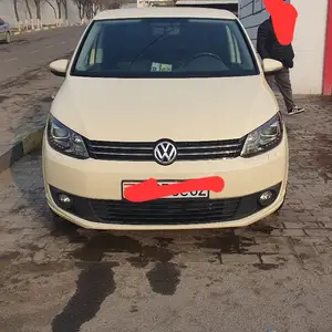 Volkswagen Touran, 2015