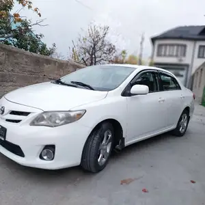 Toyota Corolla, 2011