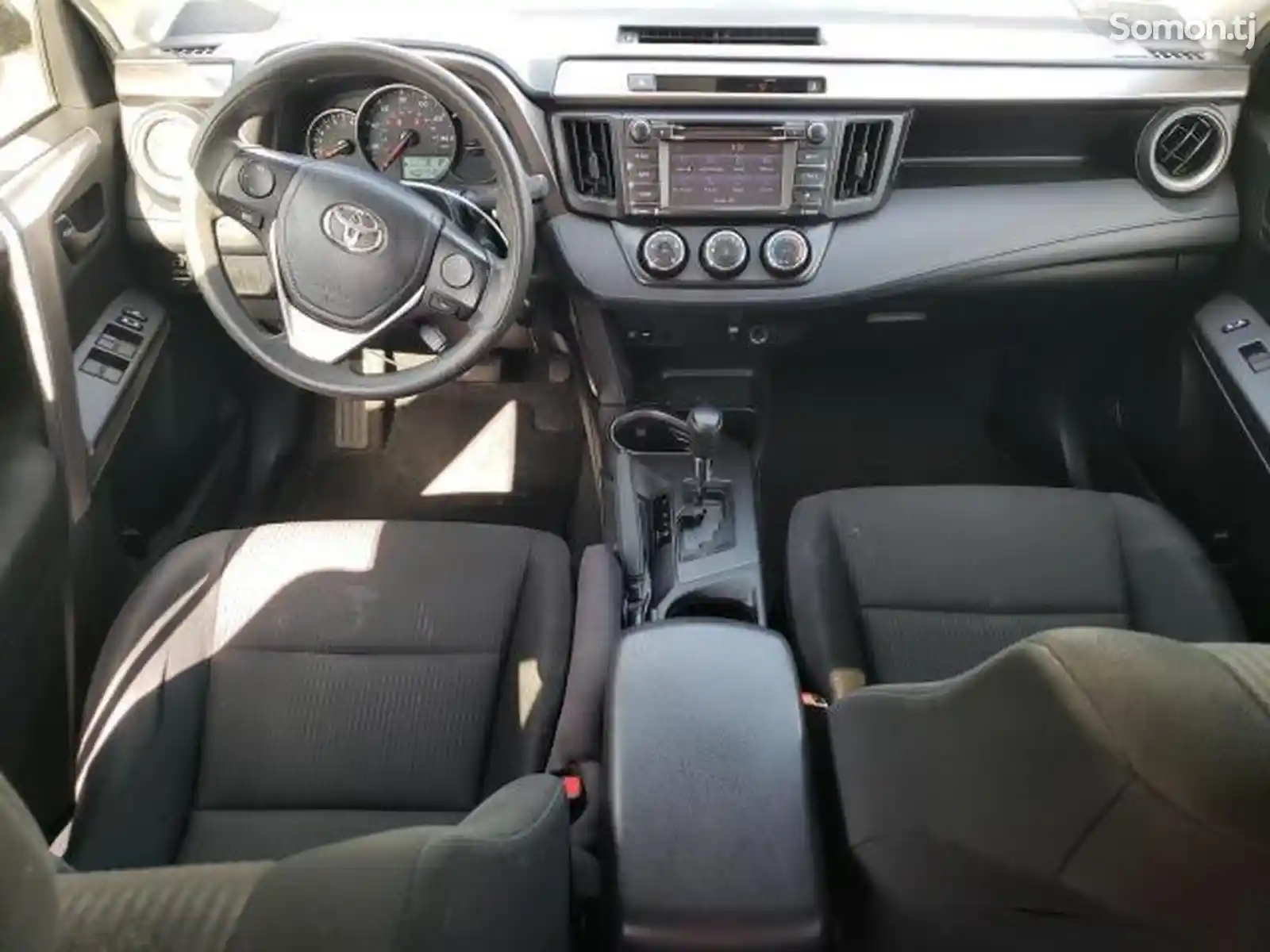Toyota RAV 4, 2015-8
