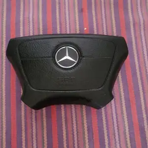 Подушки безопасности от Mercedes-Benz