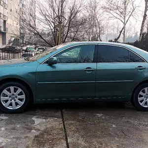 Toyota Camry, 2011