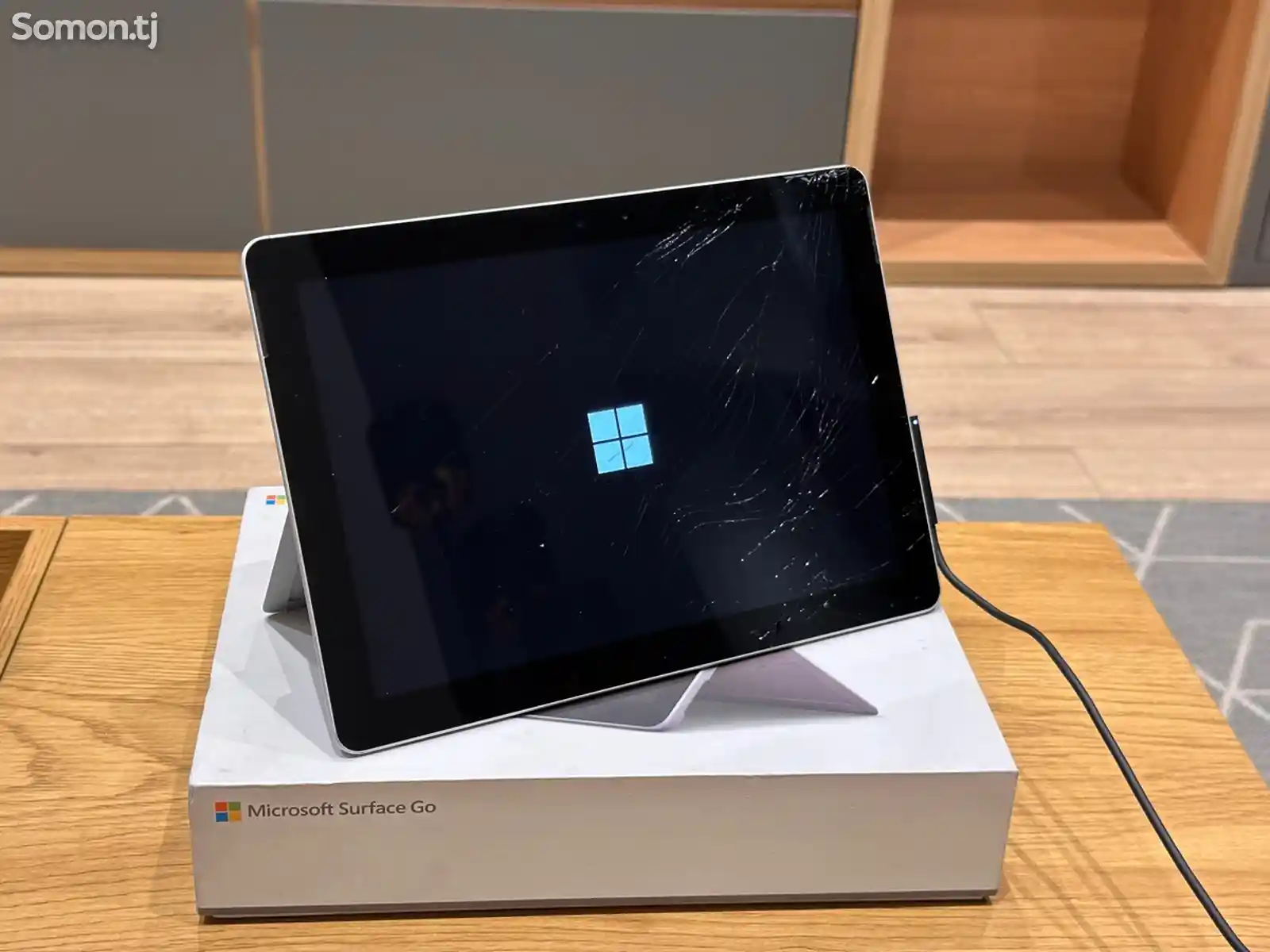 Планшет Microsoft Surface Go-4