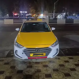 Hyundai Elantra, 2018