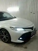 Toyota Camry, 2020-3