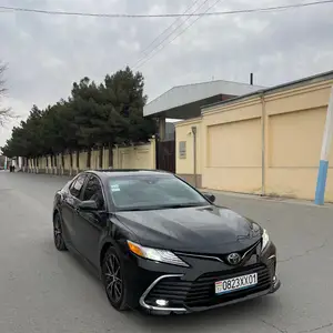 Toyota Camry, 2018