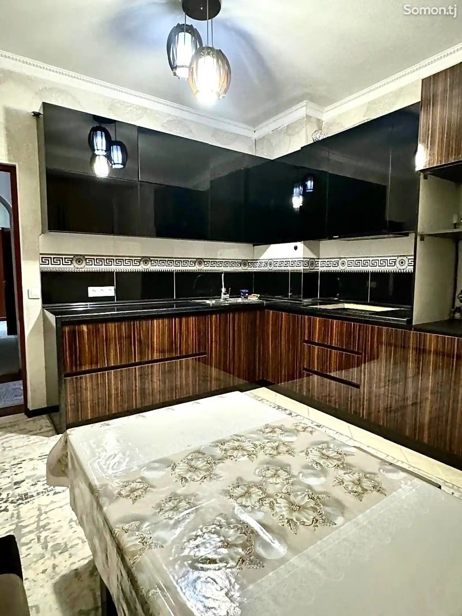 3-комн. квартира, 4 этаж, 94 м², Зарафшон-6