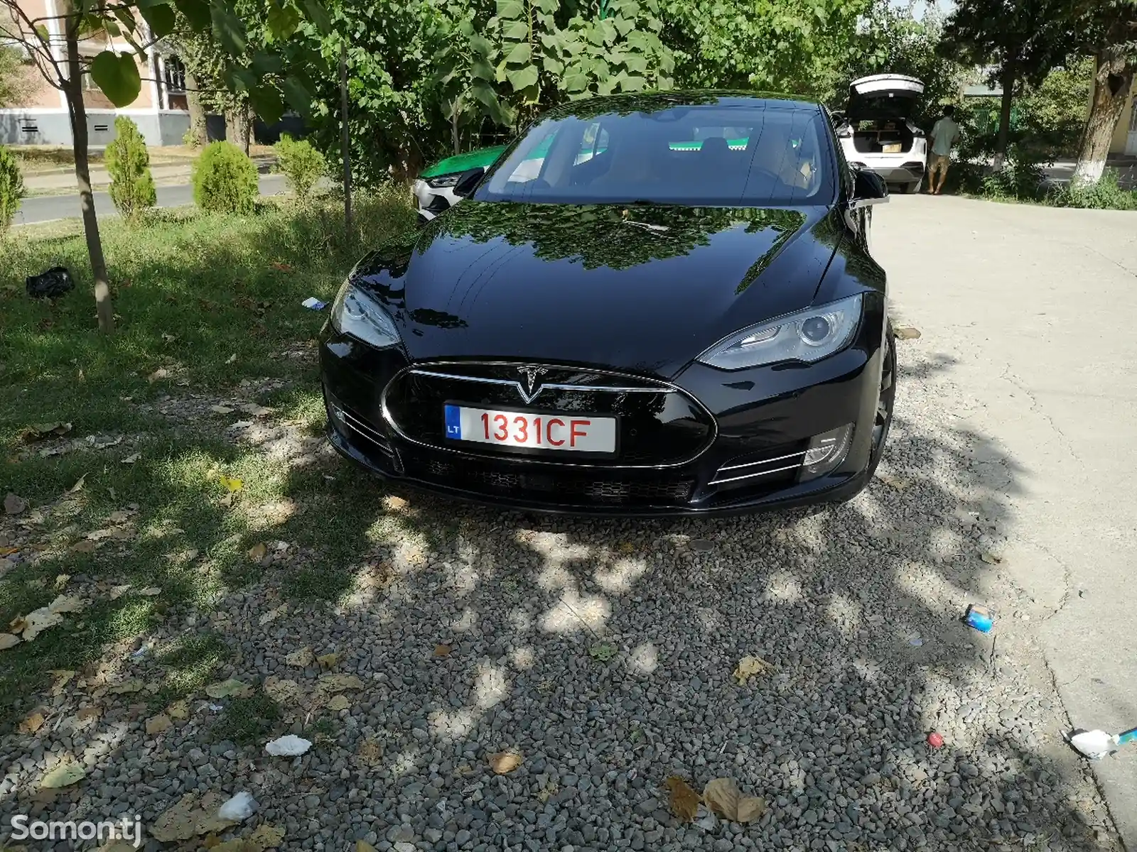 Tesla Model S, 2015-12