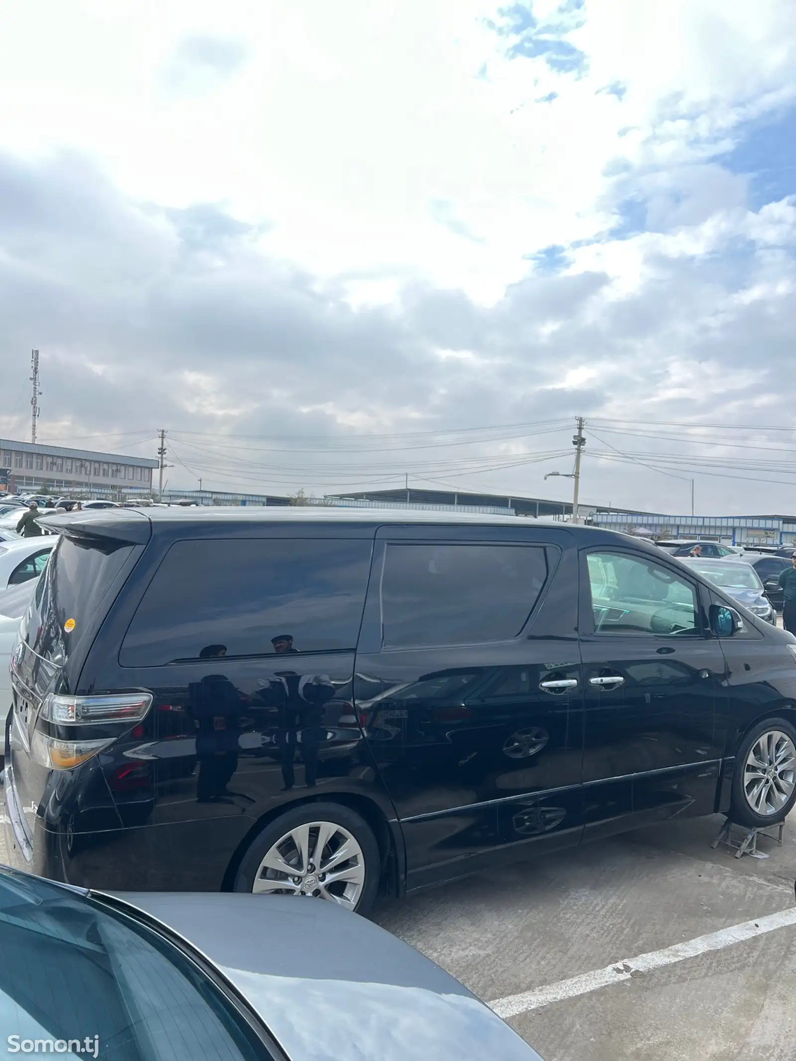 Toyota Vellfire, 2014-4